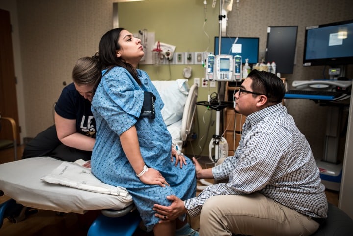 Unmedicated Birth vs Epidural: How to Choose What’s Right for You