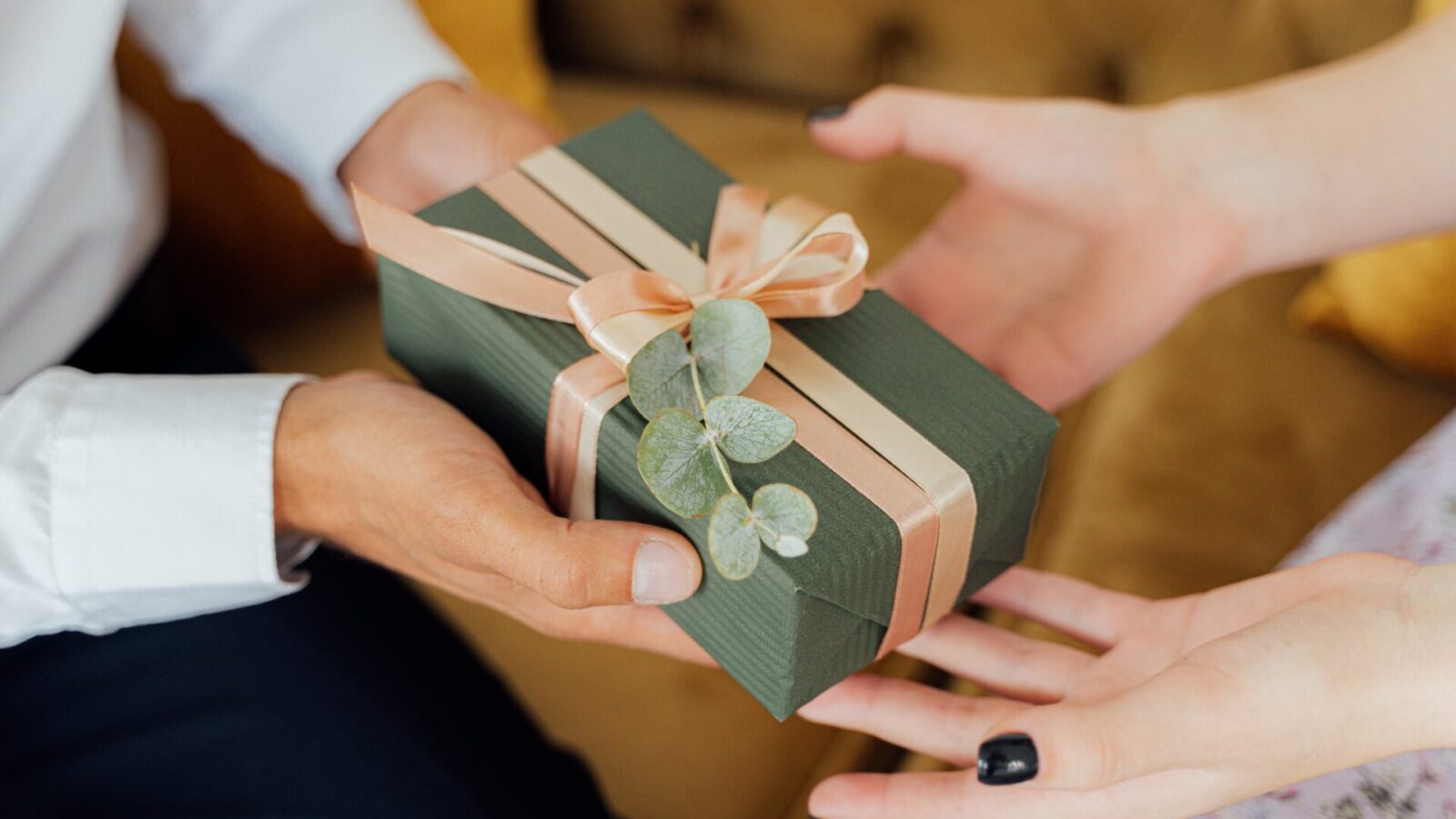 Best Gifts to Show Appreciation for Your VBAC Doula and Birth Team
